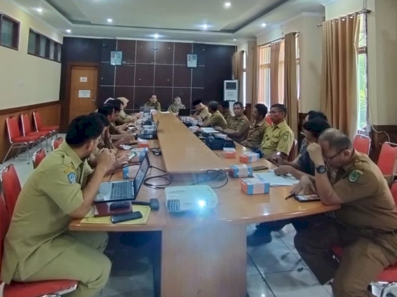 Rapat Pembahasan Kerja Sama Antardesa Lintas Kabupaten ini dilaksanakan Senin (30/10/2023), di Ruang Rapat Wakil Bupati Luwu Utara.