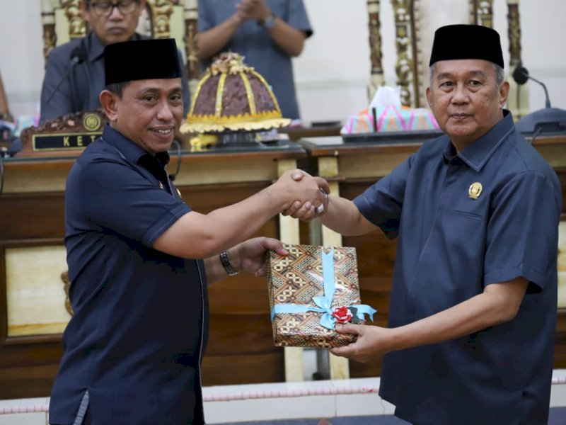 Serahkan Ranperda APBD 2024, Bupati Wajo Sebut Keterpaduan Program Nasional-Daerah