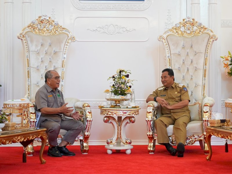 Penjabat Gubernur Provinsi Sulsel Bahtiar Baharuddin menerima kunjungan  Ilham Arief Sirajuddin.