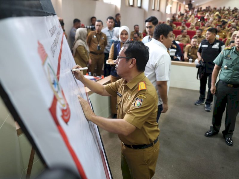 Sekkot Makassar Pimpin Pembacaan Pakta Integritas Netralitas ASN di Pemilu
