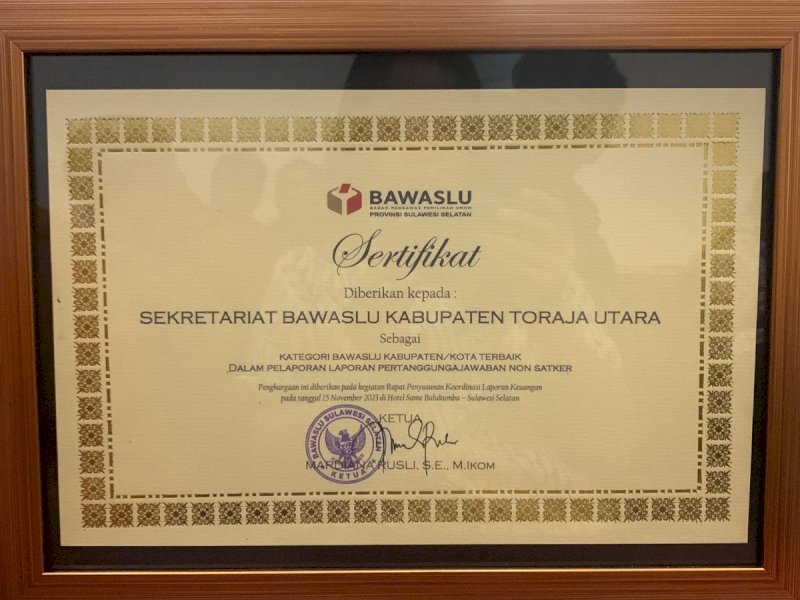 Bawaslu Toraja Utara Sabet 2 Penghargaan Pengelolaan Keuangan