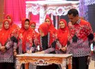 Sofha Marwah Kukuhkan 6 Pj Ketua Dekranasda Kabupaten-Kota di Sulsel 