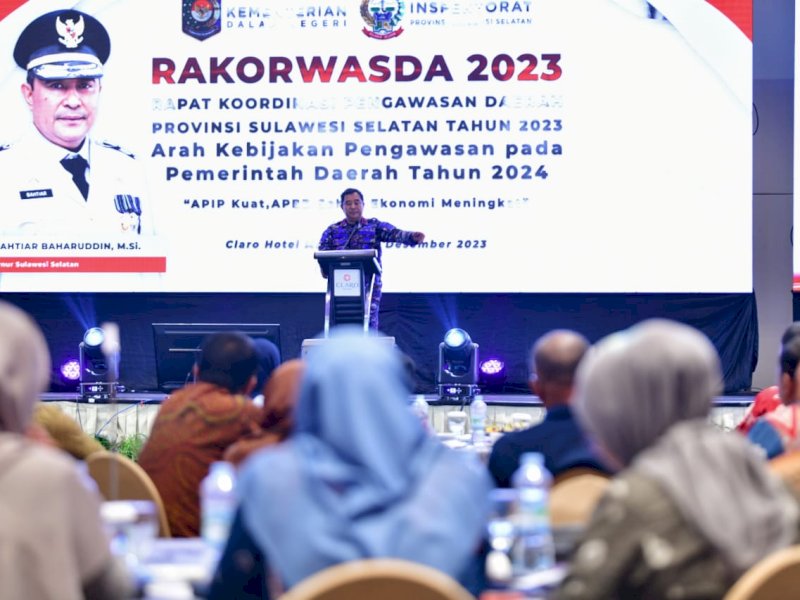 Rakorwasda Inspektorat Provinsi Sulsel dan Inspektorat Kabupaten Kota se-Sulsel, yang dilaksanakan di Hotel Claro Makassar, Jumat, 1 Desember 2023.