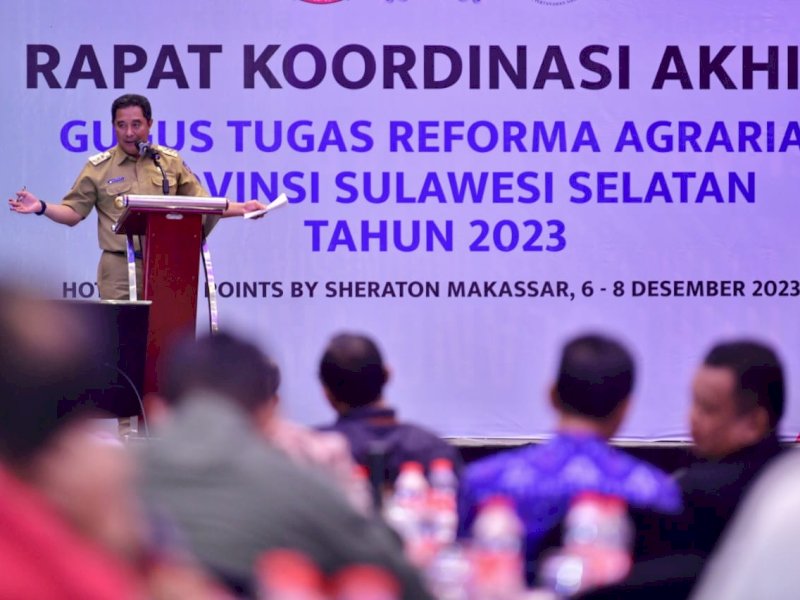 Penjabat Gubernur Sulsel Bahtiar Baharuddin, pada Rapat Koordinasi Akhir Gugus Tugas Reforma Agraria Provinsi Sulsel 2023, di Hotel Four Point by Sheraton Makassar. 
