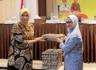 Atasi Stunting, 5 Kecamatan di Lutra Terima Bantuan Makanan Tambahan dari Disnak Sulsel