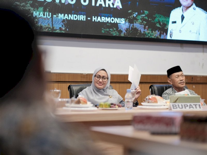 Bupati Luwu Utara, Indah Putri Indriani mengikuti Penganugerahan Ombudsman terkait kepatuhan pelayanan publik. 