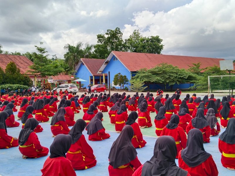 Ujian Kenaikan Tingkat Siswa (UKTS) dilaksanakan di kompleks SMAN 5 Luwu Utara. 