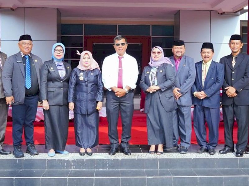 Bupati Bulukumba Muchtar Ali Yusuf bersama para kepala OPD. 