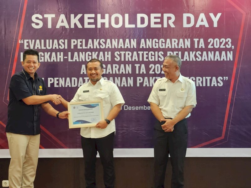 Pemerintah Kabupaten Bulukumba meraih penghargaan sebagai penyalur Dana Alokasi Khusus (DAK) terbaik 2023.