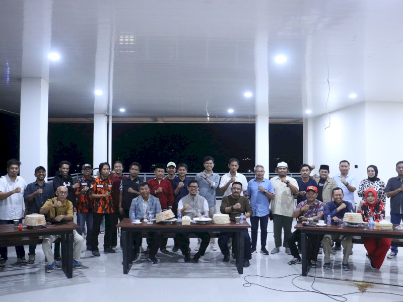Dialog Refleksi Jelang 3 Tahun Pemerintahan Andi Muchtar Ali Yusuf-Andi Edy Manaf di Top Floor Gedung Satu Atap (Satap). 