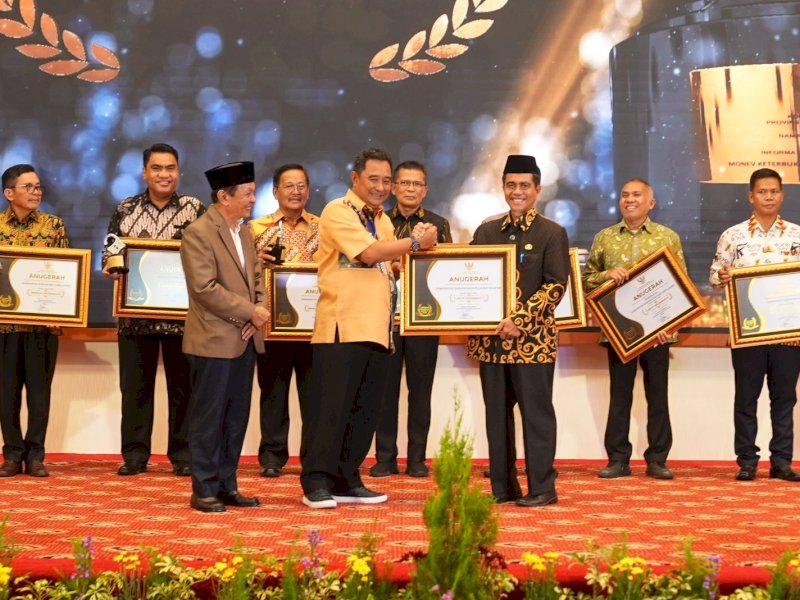 Malam Anugerah Keterbukaan Informasi, yang dilaksanakan KI Sulsel, di Aula Tudang Sipulung, Rabu malam, 20 Desember 2023.