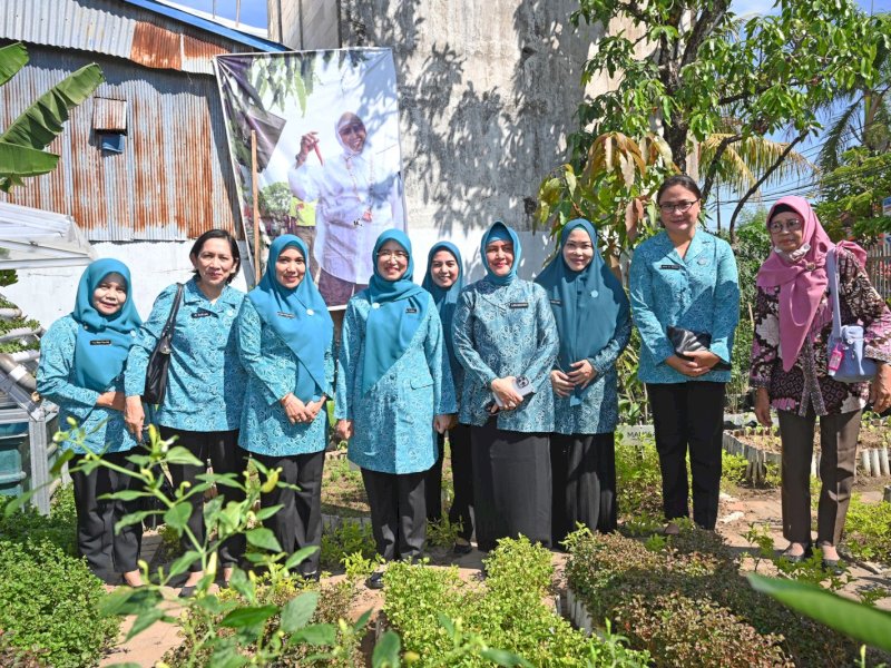 TP PKK Pusat melakukan kunjungan ke Kelurahan Maccini Sombala, Kecamatan Tamalate, Kota Makassar. 