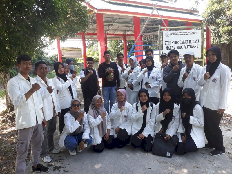 Mahasiswa FISIP Unanda Palopo Studi Wisata ke Kompleks Makam Datuk Pattimang