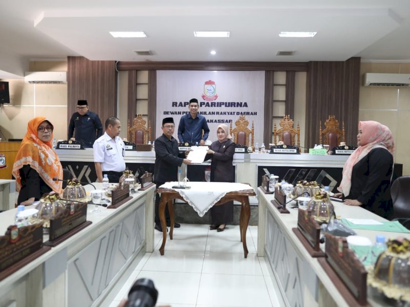 DPRD Kota Makassar mengesahkan empat rancangan peraturan daerah, Rabu (27/12/2023).
