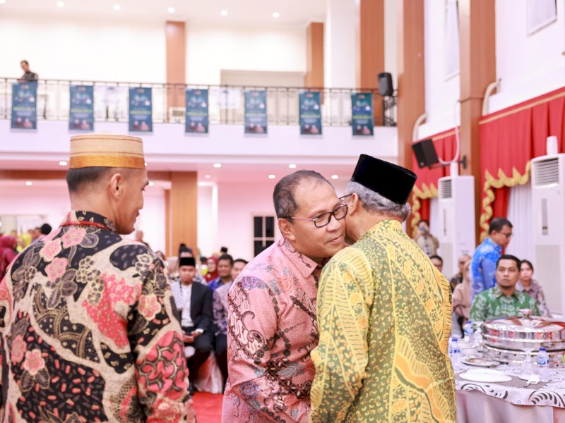 Wali Kota Makassar Moh Ramdhan Pomanto turut hadir menyemarakkan acara Malam Ramah Tamah Wija To Luwu di Rujab Gubernur Sulsel. 