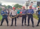 Gegerkan Warga di Borong Makassar, Damkar Evakuasi Ular Piton Sepanjang 5 Meter 