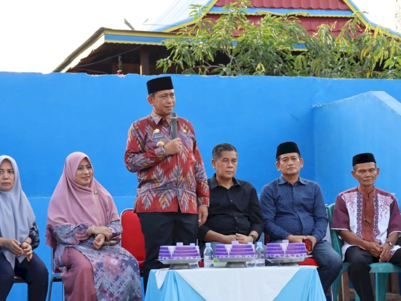 Bupati Wajo saat meresmikan Lapangan Takraw Desa Nepo/Ist