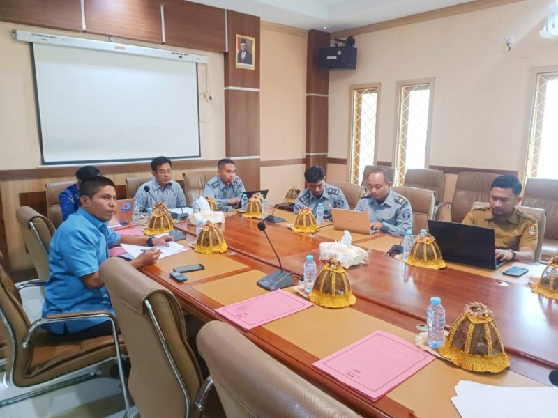 Pertemuan antara pihak Pemda Sengkang dan Kemenkumham Sulsel  di Ruang Rapat Badan Pembentukan Peraturan Daerah Kabupaten Wajo/Ist