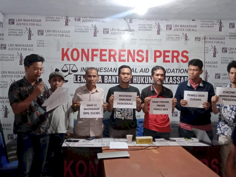 Organisasi Masyarakat Sipil (OMS) Sulsel Kawal Pemilu 2024 saat menggelar Konferensi Pers di Makassar, Jum'at (16/2/2024) sore/Ist