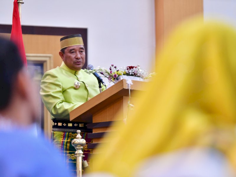 Pj Gubernur Bahtiar menghadiri Hari Ulang Tahun (HUT) Ke-64 Kabupaten Pangkep. 