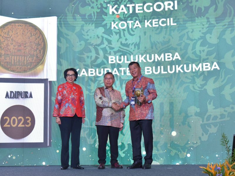 Penyerahan Anugerah Piala Adipura 2023  diterima langsung Bupati Bulukumba Andi Muchtar Ali Yusuf/Ist