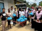 Tanggap dan Cepat, YBM PT PLN UP3 Kendari Salurkan Bantuan Korban Banjir