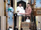 Dukung Program Keagamaan, Sekretaris DPRD Makassar Salurkan Hibah di Masjid Besar Al Amin 