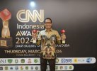 Terangi Pelosok dan Terdepan dalam Transisi Energi, PLN Raih Dua Penghargaan CNN Indonesia Awards 2024