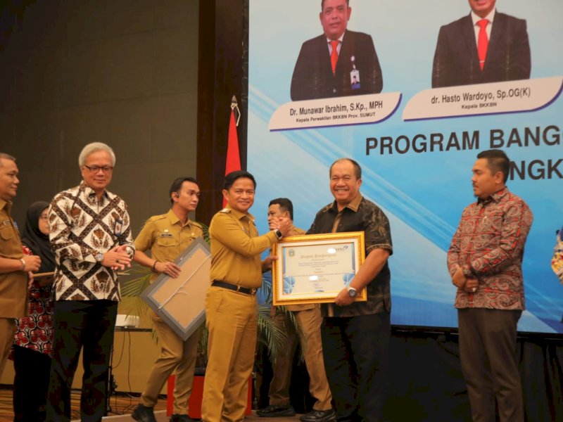 Pemkab Asahan menerima penghargaan 
pelaksanaan DAK terbaik I Sub Bidang Penyerapan Anggaran tertinggi tahun 2023.