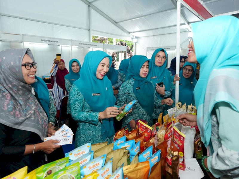 Tim Penggerak PKK Provinsi Sulawesi Selatan (Sulsel) menggelar Ramadan Festive 2024 di Halaman Kantor PKK Sulsel. 