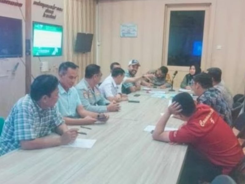PD Parkir Makassar Raya Tetapkan Lokasi Parkiran Buka Puasa Terpanjang MURI