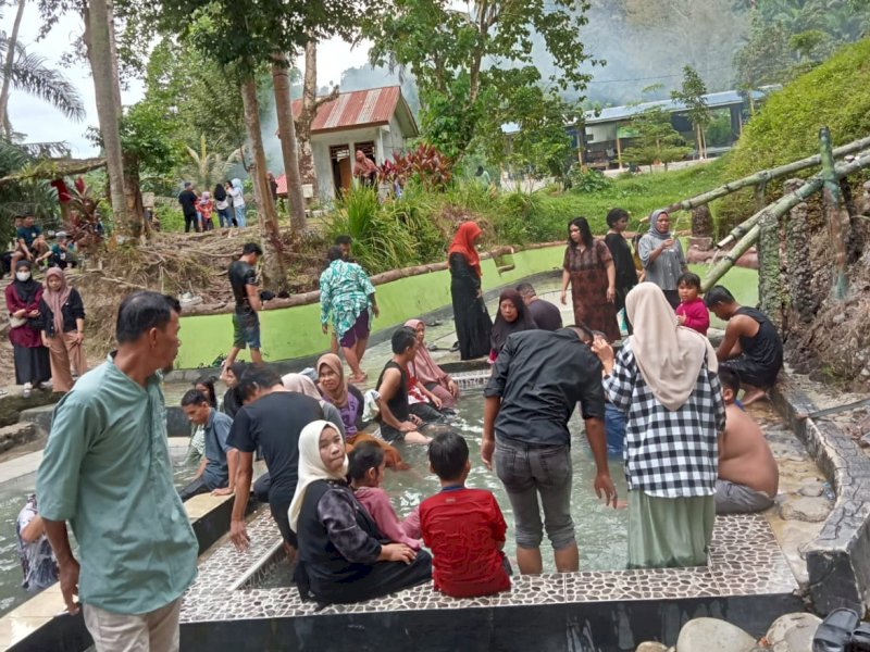 Objek wisata du Lutra makin ramai pengunjung usai Lebaran. 