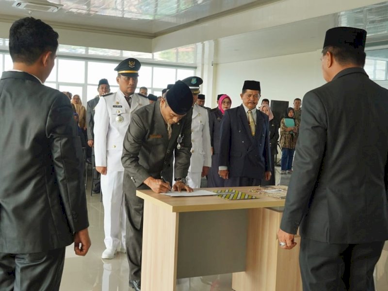 Serah terima jabatan pejabat Pemkab Bulukumba beberapa waktu lalu. 