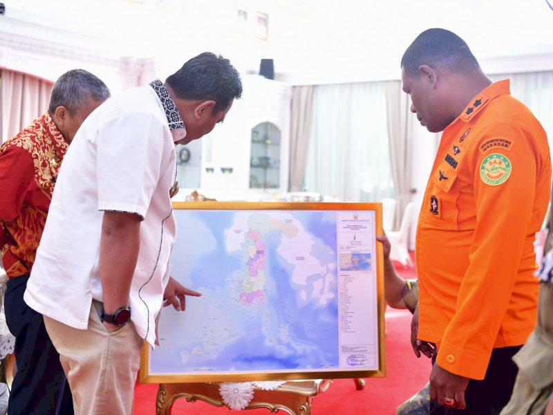 Audiensi Kepala Basarnas Sulsel, Mexianus Bekabel di Rumah Jabatan Gubernur Sulsel, Kamis, 18 April 2024.