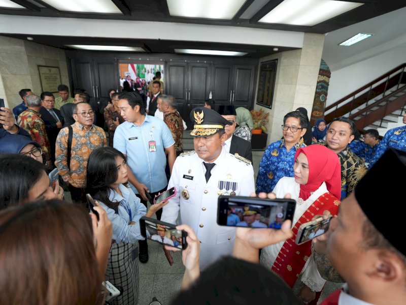 Bahtiar Baharuddin usai dilantik menjadi Pj Gubernur Sulbar. 