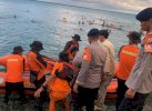 Tim SAR Gabungan Lakukan Pencarian Pria yang Lompat dari Kapal di Teluk Bone