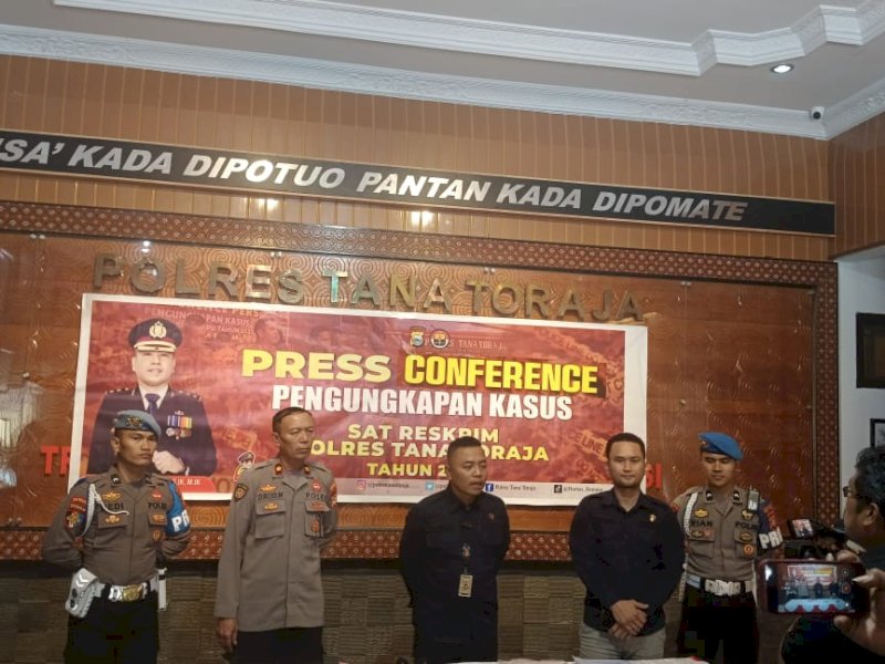 Polres Tator menggelar jumpa pers terkait penangkapan curanmor. 