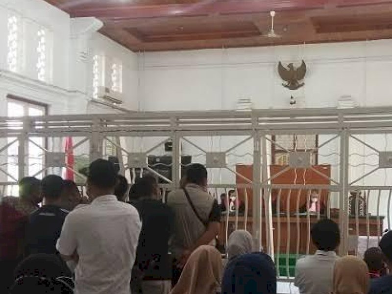 Suasana Persidangan Eks Gubernur Sulsel Nurdin Abdullah di Pengadilan Negeri Makassar. (Foto: Supriadi)