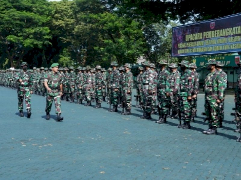 Pemberangkatan personel Satgas Apter BKO ke Kodam XVII/Cendrawasih dan Kodam XVIII/Kasuari, Jumat (3/12).