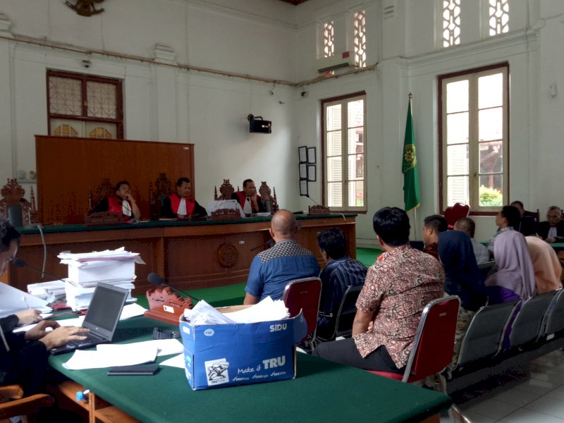 Sidang pembuktian kasus fee 30 persen oleh terdakwa Mantan Camat Rappocini, Hamri Haiya di Pengadilan Negeri Makassar pada Agustus 2020 lalu. (Ist) 