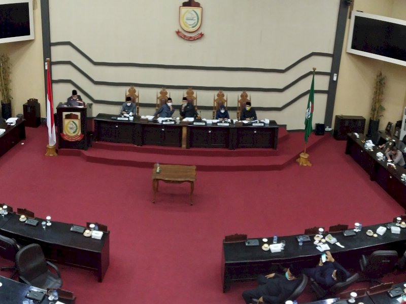 Rapat Paripurna DPRD Makassar. 