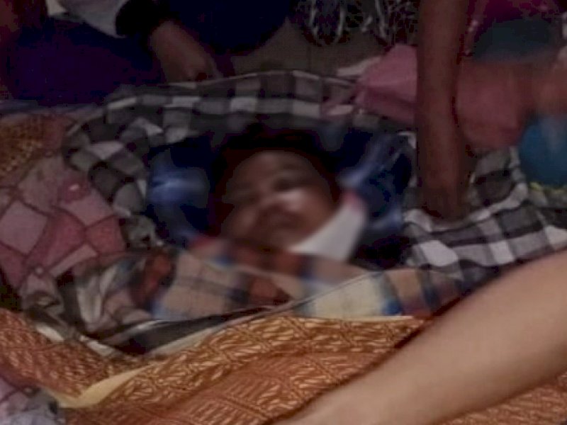 Suasana duka menyelimuti kediaman JU. 