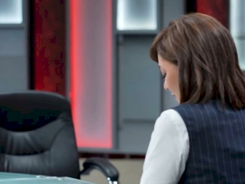 Najwa Shihab saat mewawancarai kursi kosong pengganti Menkes Terawan (Instagram). 