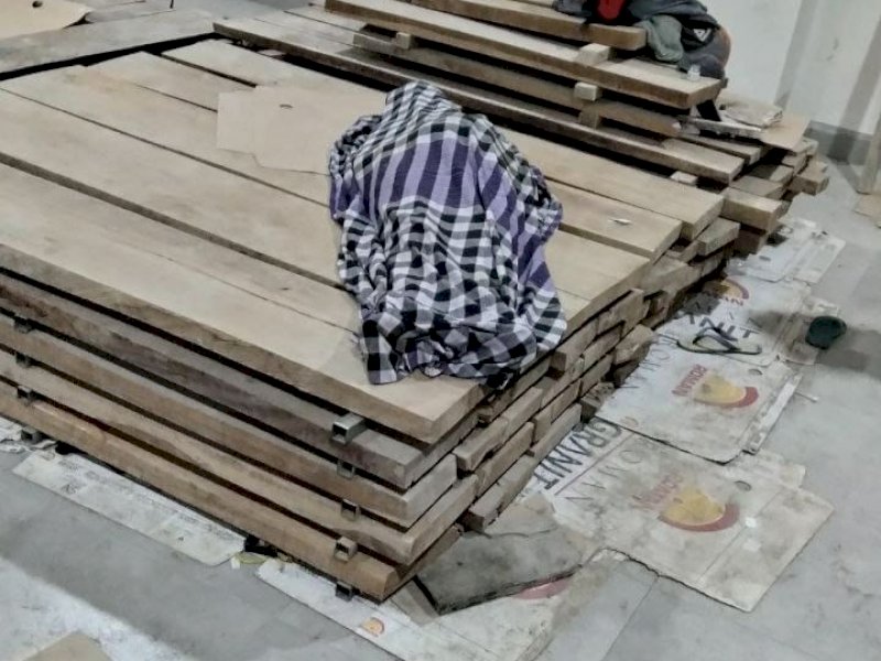 Buruh bangunan saat ditemukan tewas. 