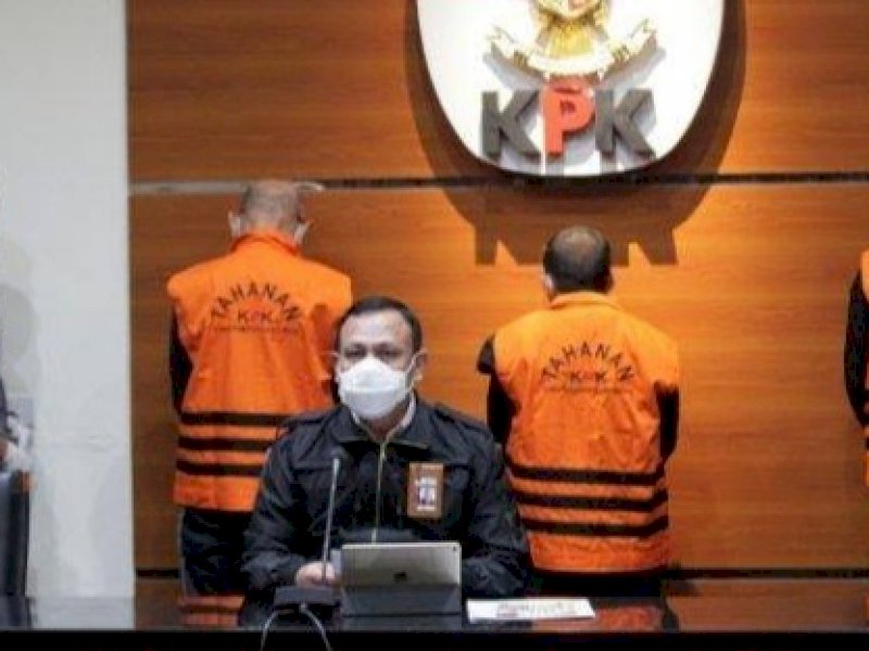 Ketua KPK Firli Bahuri memberi keterangan soal kasus suap Nurdin Abdullah. 