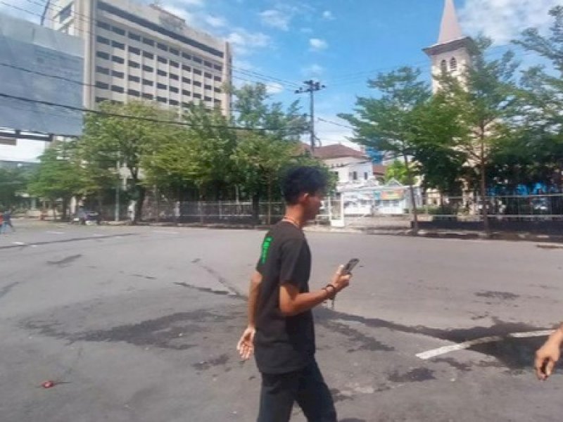 Potongan Tubuh Berserakan Usai Bom Bunuh Diri Depan Gereja Katedral Makassar