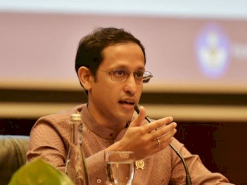 Nadiem Makarim (int) 