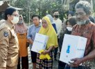 Korban Kebakaran di Desa Cenning Terima Bantuan dari Pemkab Lutra