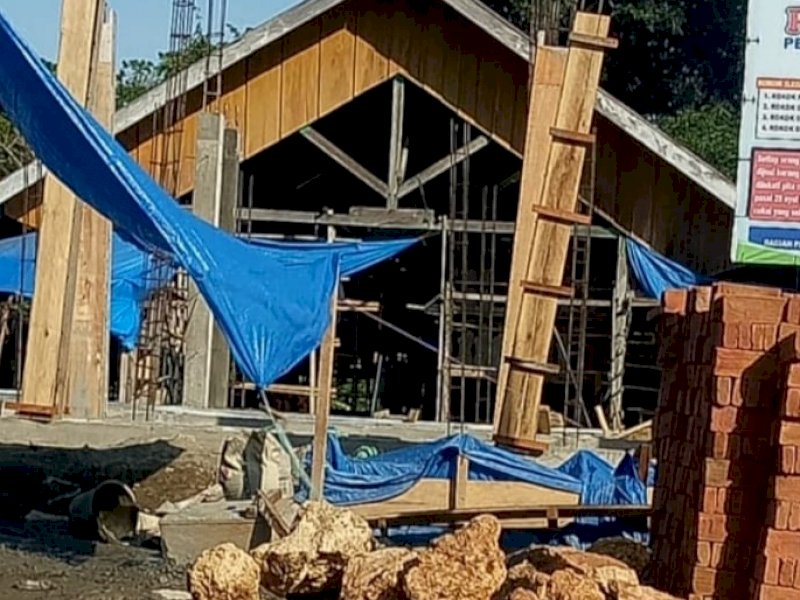 Pembangunan Pasar Peneki Wajo. 