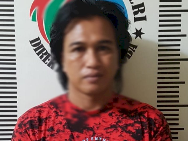 Pelaku penyalahgunaan sabu saat diamankan di Mapolres Wajo. 